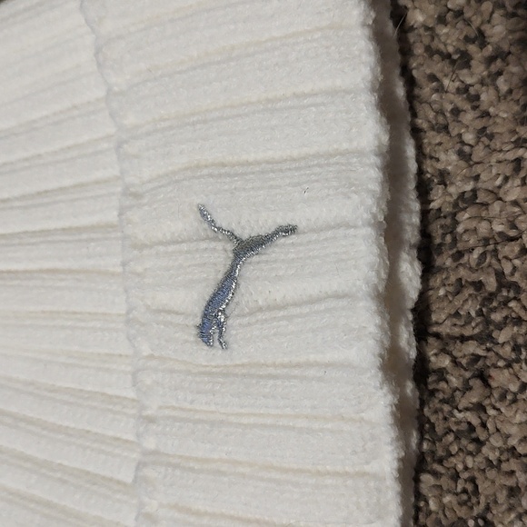 Girls Puma Pom Beanie Hat - Picture 2 of 5